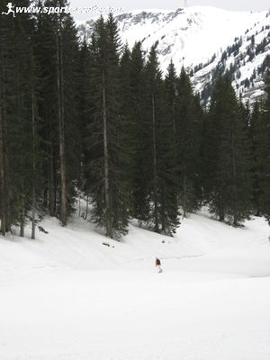 Descente de la piste des cascades à Flaine